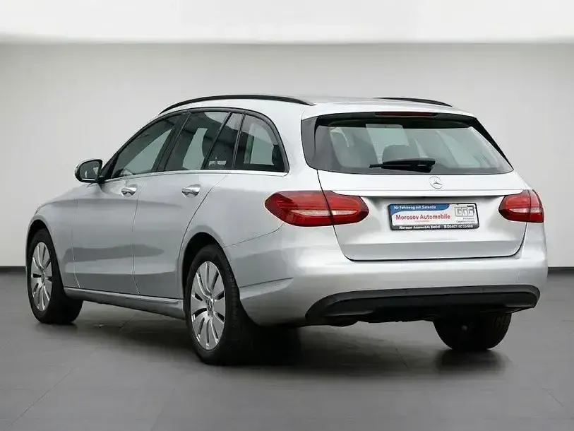Gebraucht Mercedes C220 Business 194 PS (142 kW) 2019 Iridiumsilber metallic (metallic) Kombi