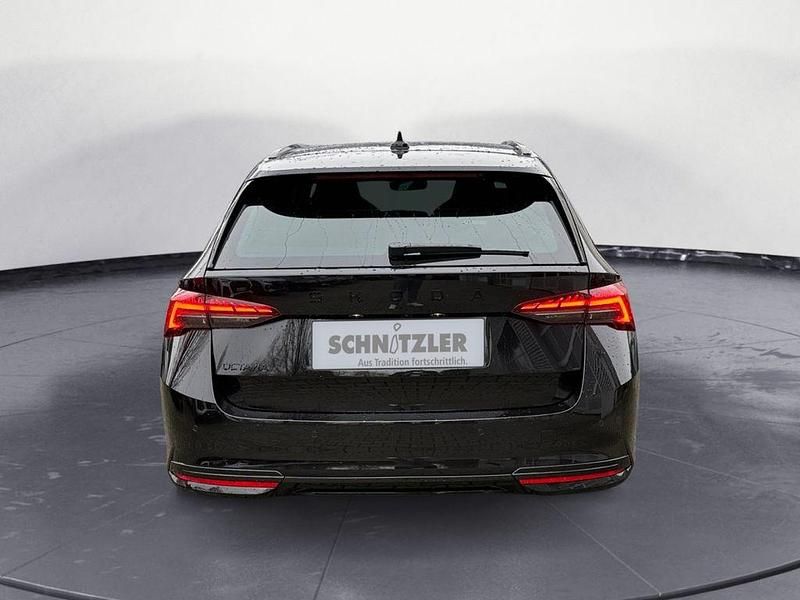Gebraucht Skoda Octavia SportLine 150 PS (110 kW) 2025 Schwarz Kombi
