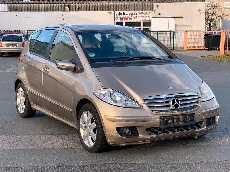 Gold Gebraucht 2004 Mercedes A170 Elegance Kleinwagen | 1.000 € (Superpreis) - Bild 1/4