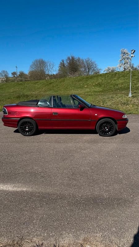 Gebraucht Opel Corsa 116 PS (85 kW) 1995 Rot Kleinwagen