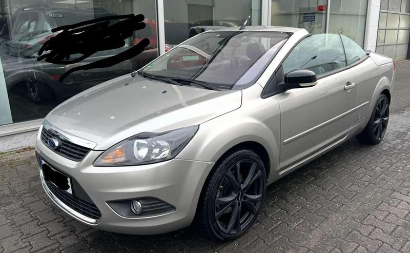 Gebraucht Ford Focus Cabriolet Titanium 136 PS (100 kW) 2010 Cabrio