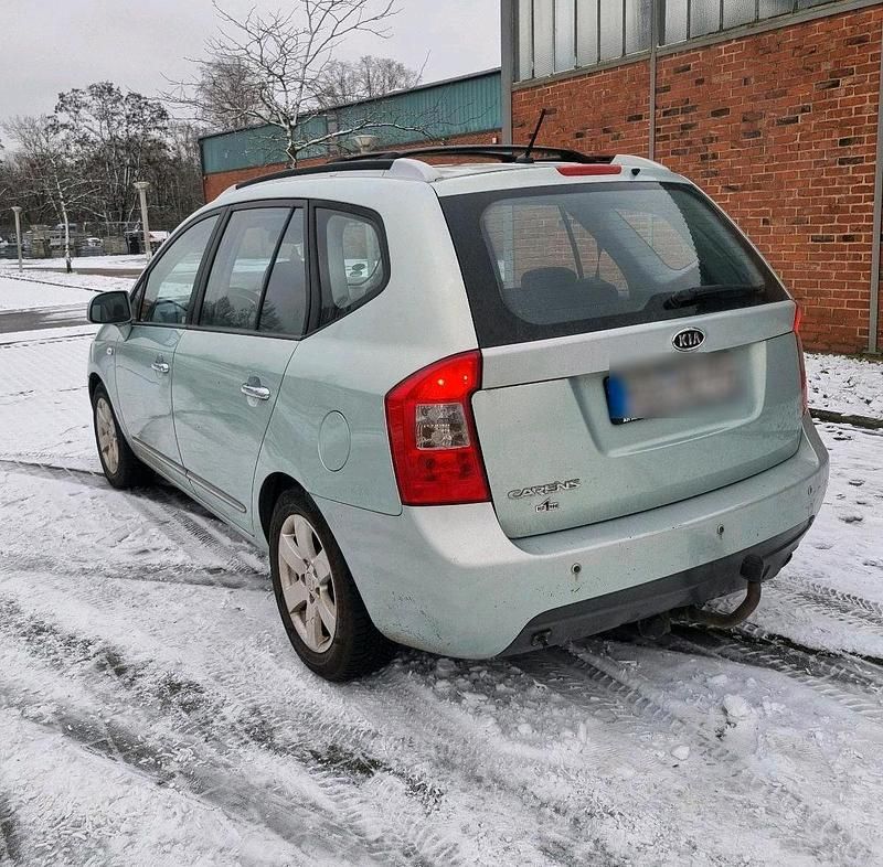 Silber Gebraucht 2007 Kia Carens Van / Kleinbus | 1.400 € (Superpreis) - Bild 1/4