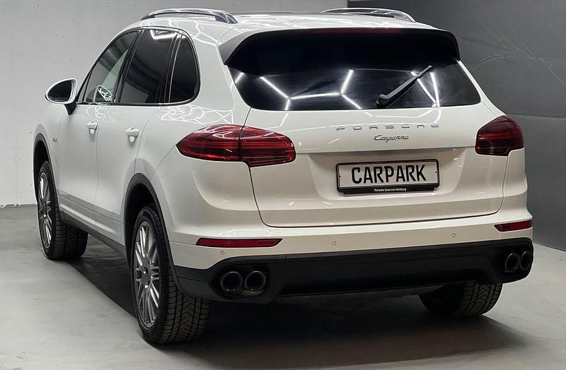 Second-hand Porsche Cayenne 262 CP (192 kW) 2015 Alb SUV