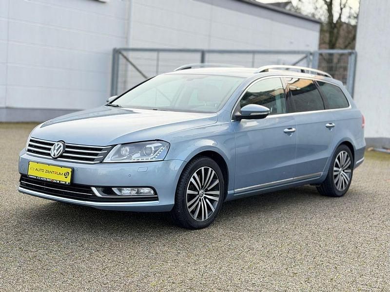 Gebraucht VW Passat Highline 140 PS (102 kW) 2015 Grau Kombi