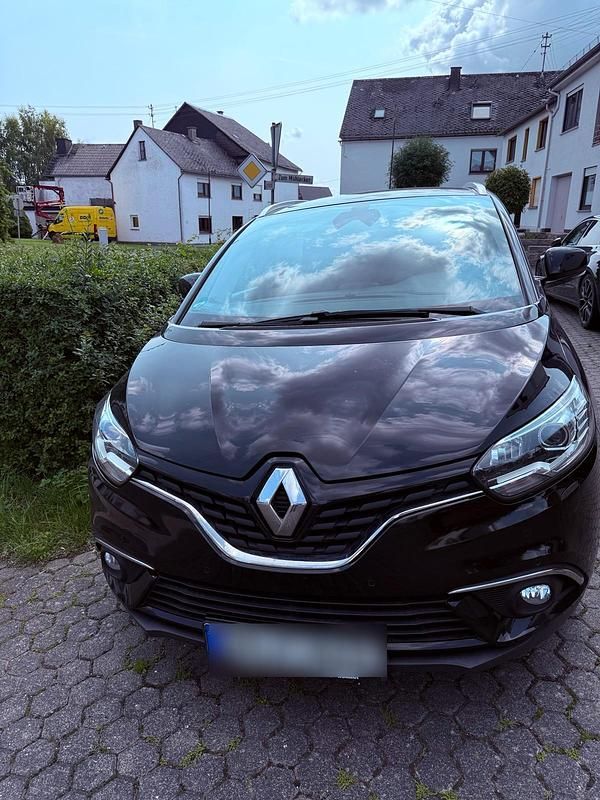 Schwarz Gebraucht 2018 Renault Grand Scénic IV Van / Kleinbus | 10.500 € (Fairer Preis) - Bild 1/4