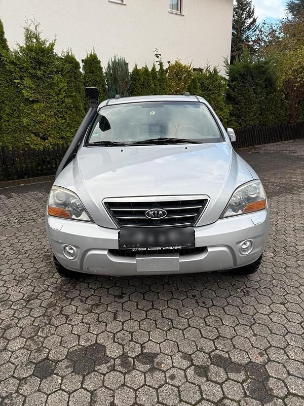 Silber Gebraucht 2006 Kia Sorento SUV | 3.700 € (Fairer Preis) - Bild 1/4