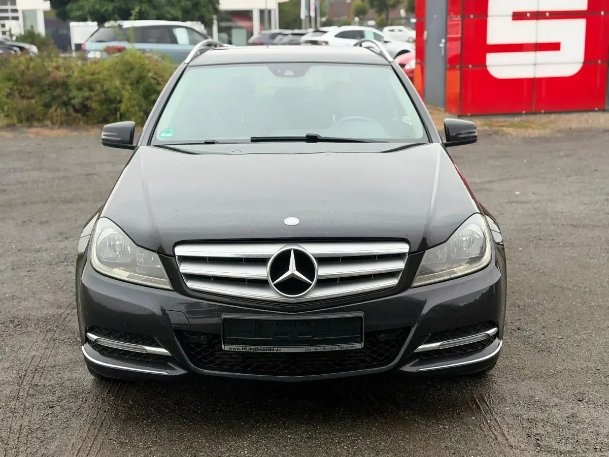 Gebraucht Mercedes C220 170 PS (125 kW) 2013 Schwarz Kombi