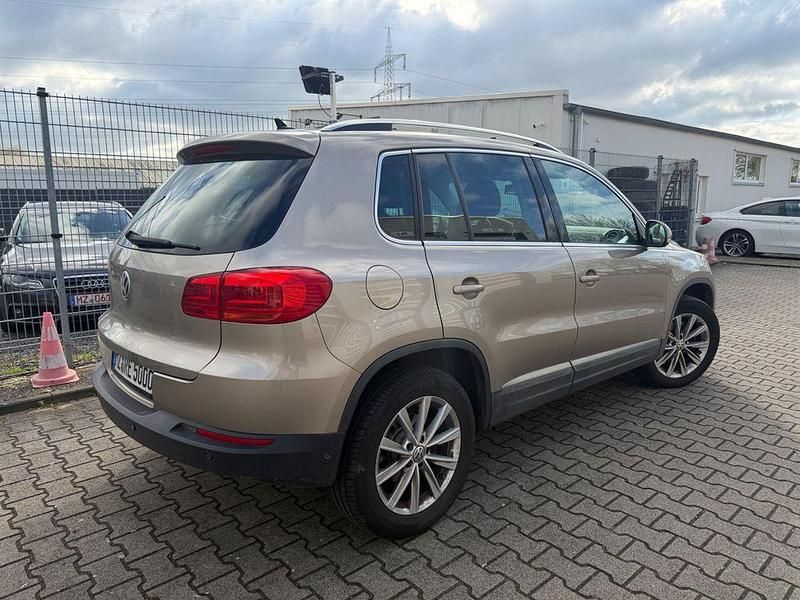 Gebraucht VW Tiguan 140 PS (102 kW) 2013 Beige SUV