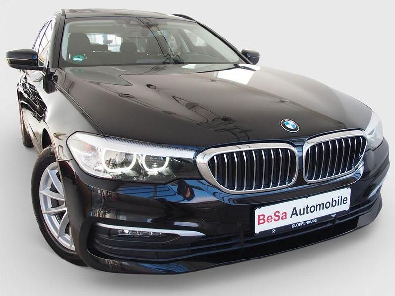 Gebraucht BMW 520 Sport Line 190 PS (139 kW) 2019 Schwarz Kombi