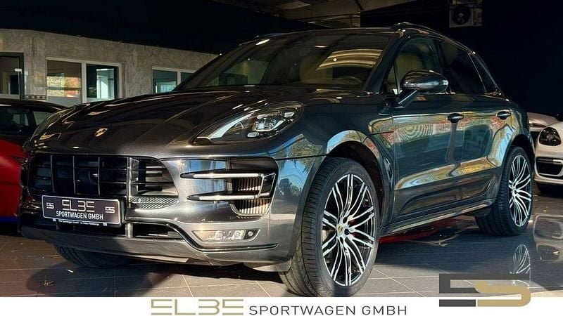 Grau Gebraucht 2016 Porsche Macan Turbo Sport SUV | 29.850 € (Fairer Preis) - Bild 1/4