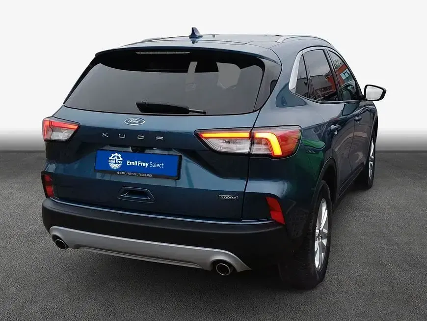Gebraucht Ford Kuga Titanium 152 PS (111 kW) 2022 Chrome blue metallic SUV