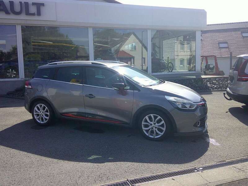 Grau Gebraucht 2016 Renault Clio GrandTour Luxe Kombi | 6.650 € (Guter Preis) - Bild 1/4