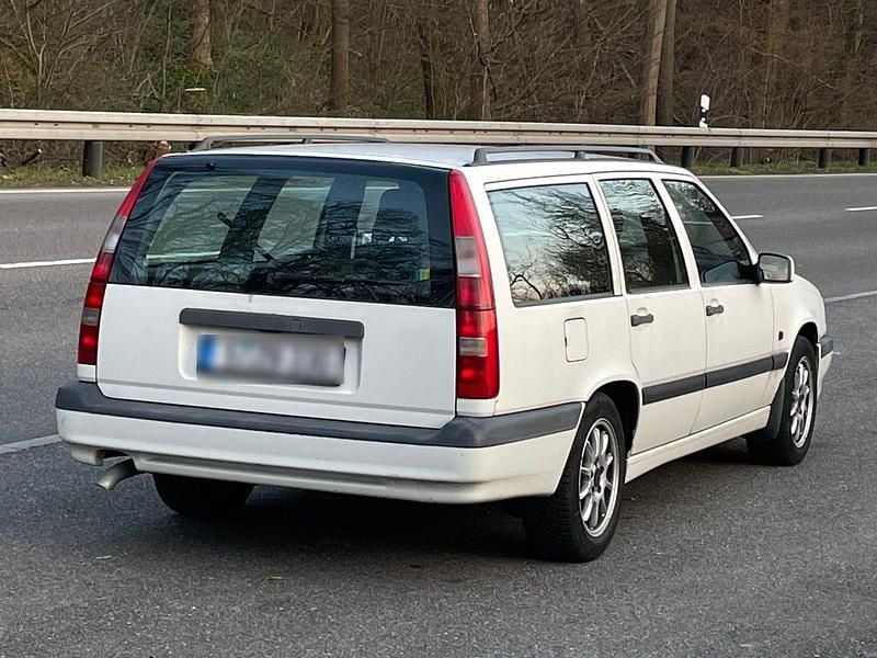 Gebraucht Volvo 850 144 PS (105 kW) 1995 Weiß Kombi