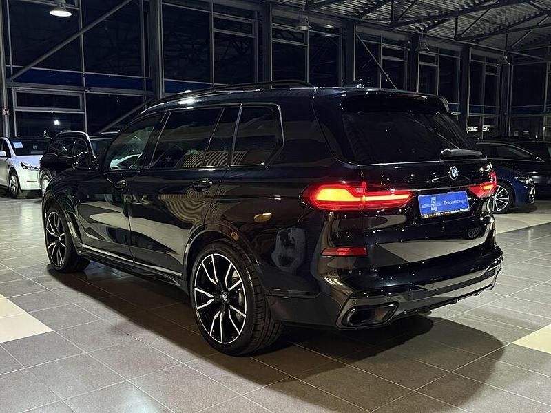 Gebraucht BMW X7 M Sport 340 PS (250 kW) 2021 Schwarz SUV