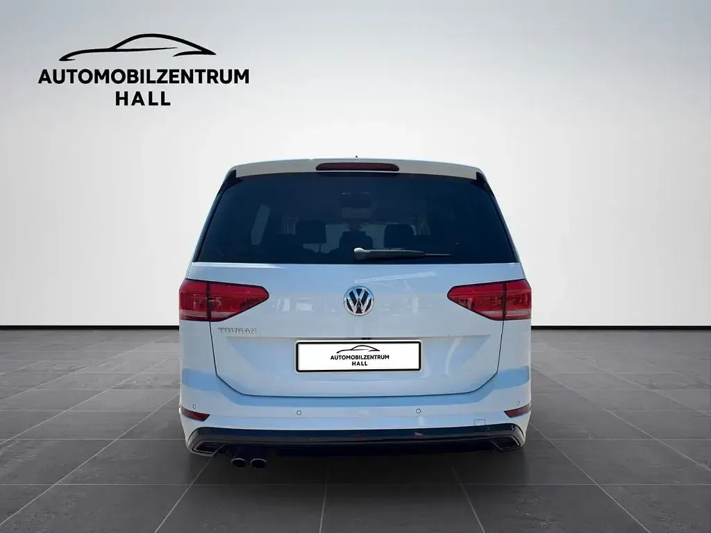 Gebraucht VW Touran Highline 179 PS (131 kW) 2018 Weiß Van / Kleinbus