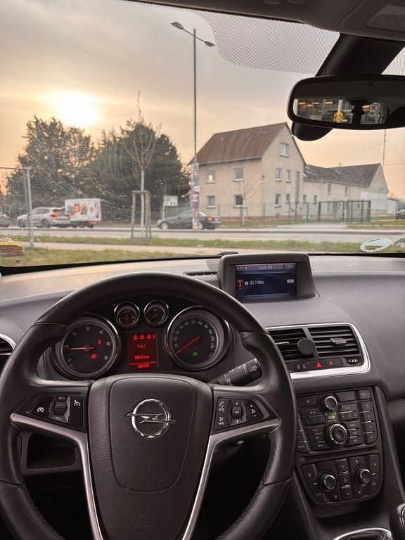 Gebraucht Opel Meriva 110 PS (80 kW) 2011 Van / Kleinbus