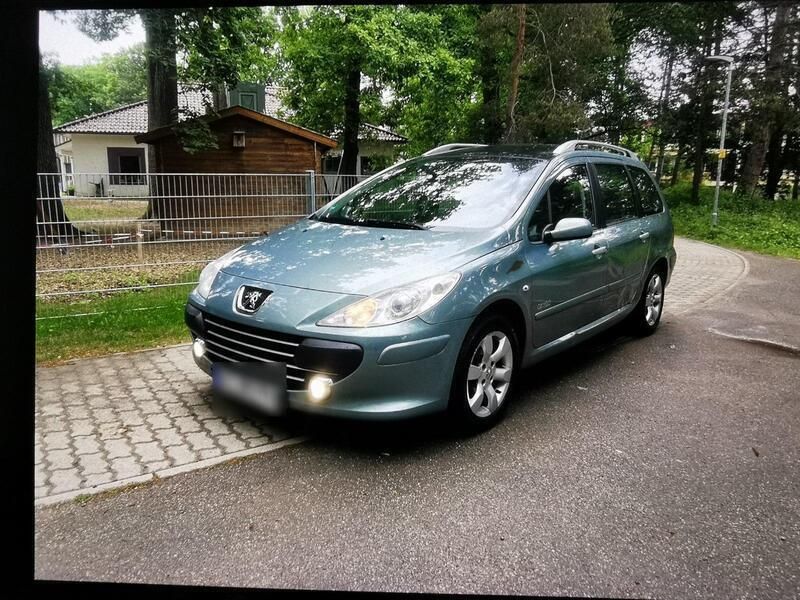 Grün Gebraucht 2007 Peugeot 307 Kombi | 2.000 € (Fairer Preis) - Bild 1/4