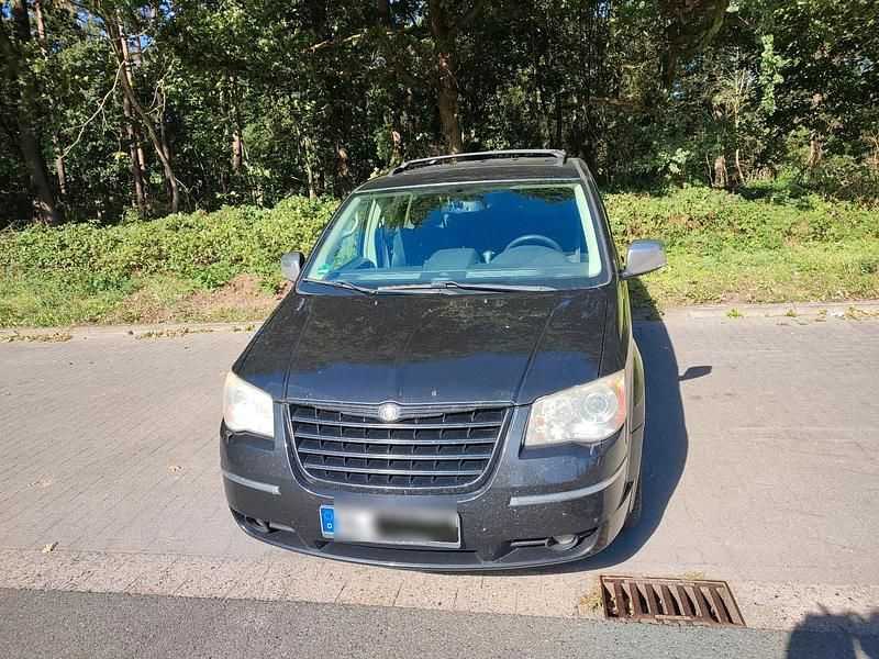 Gebraucht Chrysler Voyager 163 PS (119 kW) 2010 Schwarz Van / Kleinbus