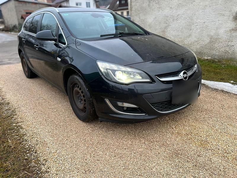 Gebraucht Opel Astra Sport 165 PS (121 kW) 2014 Schwarz Kombi