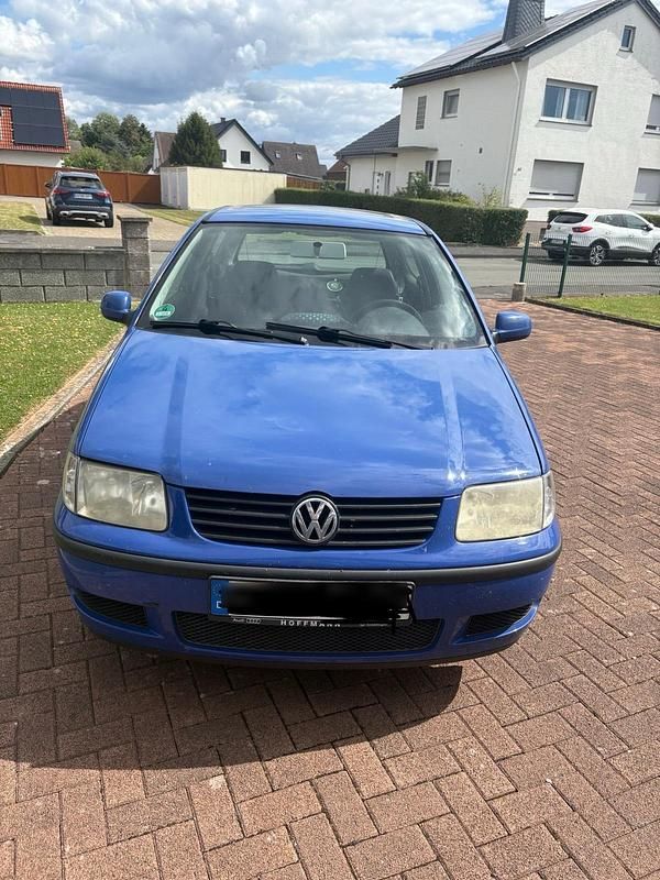 Blau Gebraucht 2000 VW Polo Kleinwagen | 700 € (Guter Preis) - Bild 1/4