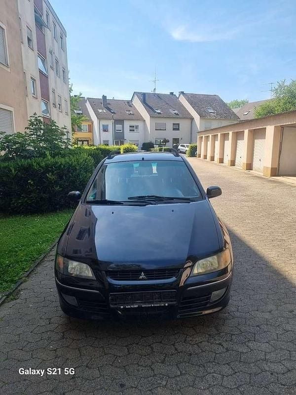 Schwarz Gebraucht 2004 Mitsubishi Space Star Motion Van / Kleinbus | 999 € (Guter Preis) - Bild 1/4