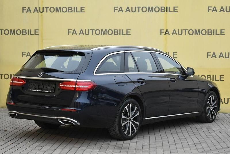 Gebraucht Mercedes E400 340 PS (250 kW) 2019 Blau Kombi