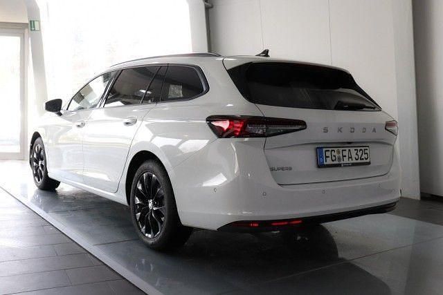 Gebraucht Skoda Superb Selection 150 PS (110 kW) 2024 Weiß Kombi