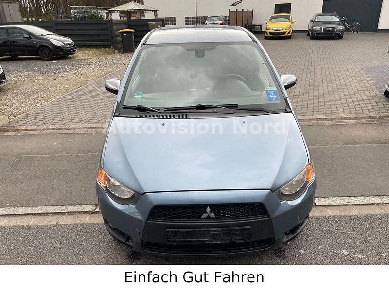 Gebraucht Mitsubishi Colt Intense 95 PS (69 kW) 2009 Blau Kleinwagen