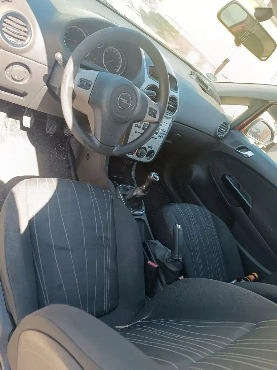 Gebraucht Opel Corsa Sport 90 PS (66 kW) 2008 Rot Kleinwagen