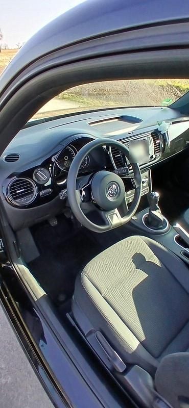 Gebraucht VW Beetle 105 PS (77 kW) 2016 Schwarz Kleinwagen