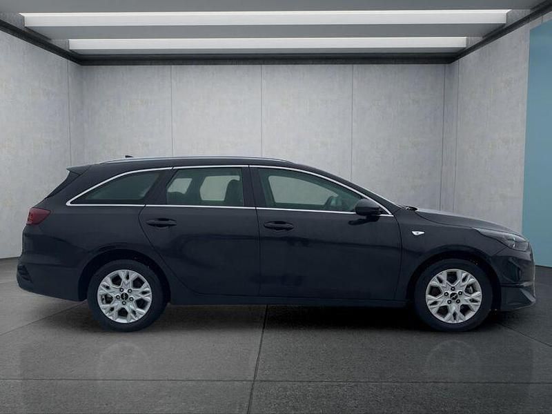 Gebraucht Kia Ceed 2024 Schwarz Kleinwagen