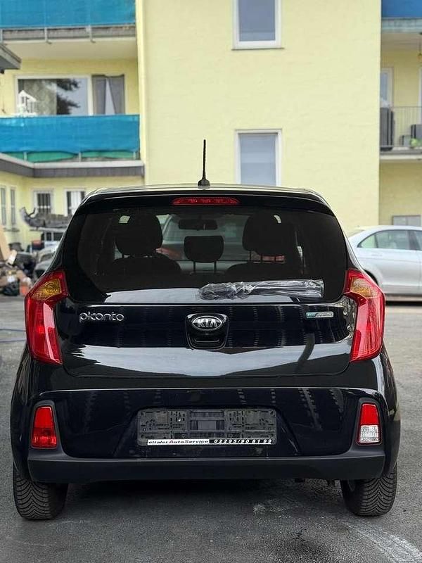 Gebraucht Kia Picanto 84 PS (61 kW) 2016 Galaxyschwarz met. Kleinwagen