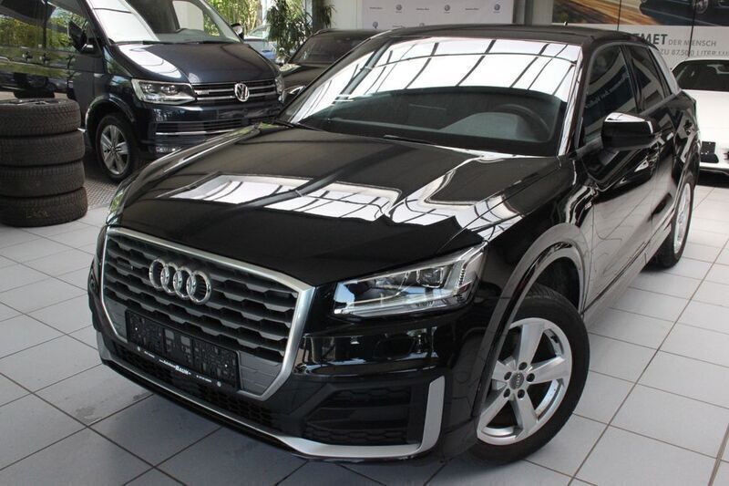 Mythosschwarz metallic Gebraucht 2019 Audi Q2 S-Line SUV | 23.790 € (Guter Preis) - Bild 1/4