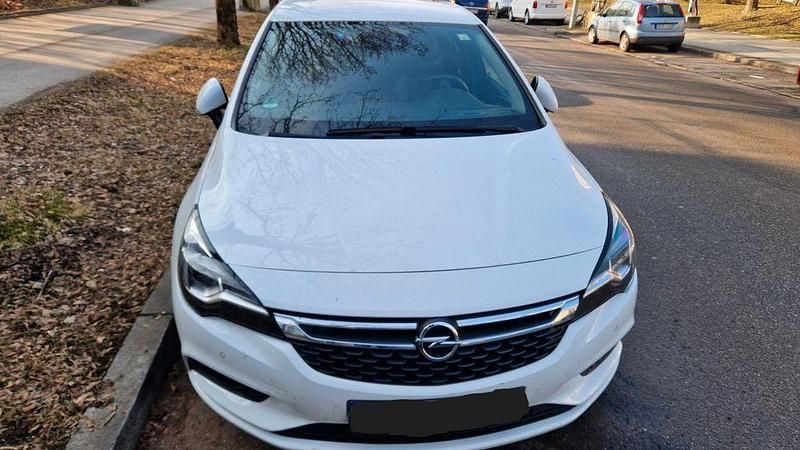Gebraucht Opel Astra Innovation 150 PS (110 kW) 2016 Weiß Limousine