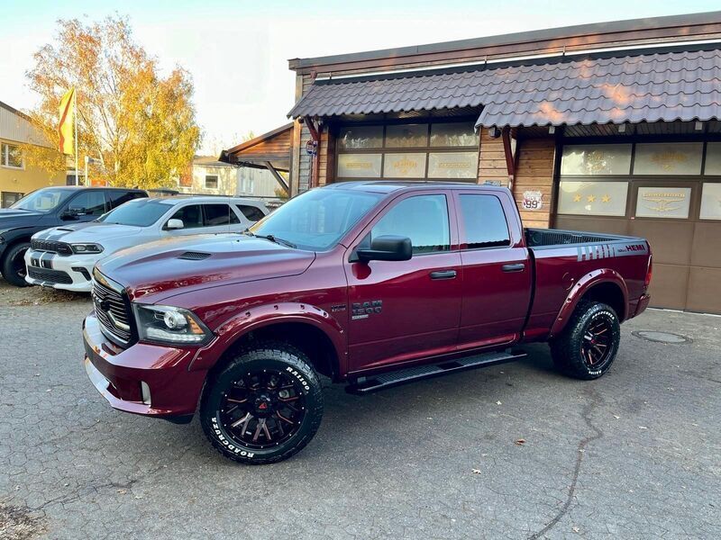 Red metallic Gebraucht 2019 Dodge Ram Abholung | 39.290 € (Superpreis) - Bild 1/4