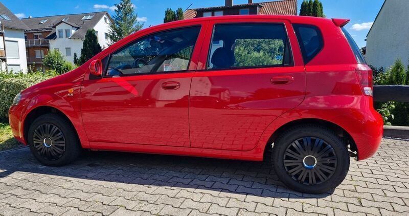 Rot Gebraucht 2004 Chevrolet Kalos SX Limousine | 2.500 € (Fairer Preis) - Bild 1/4