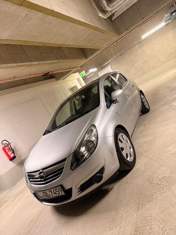 Gebraucht Opel Corsa Selection 101 PS (74 kW) 2010 Grau Kleinwagen