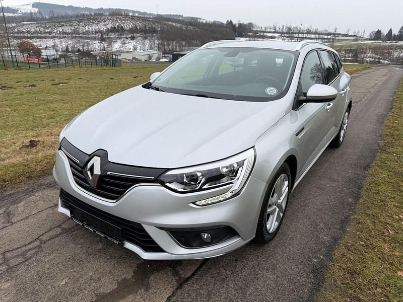Gebraucht Renault Mégane GrandTour Business 116 PS (85 kW) 2020 Silber Kombi