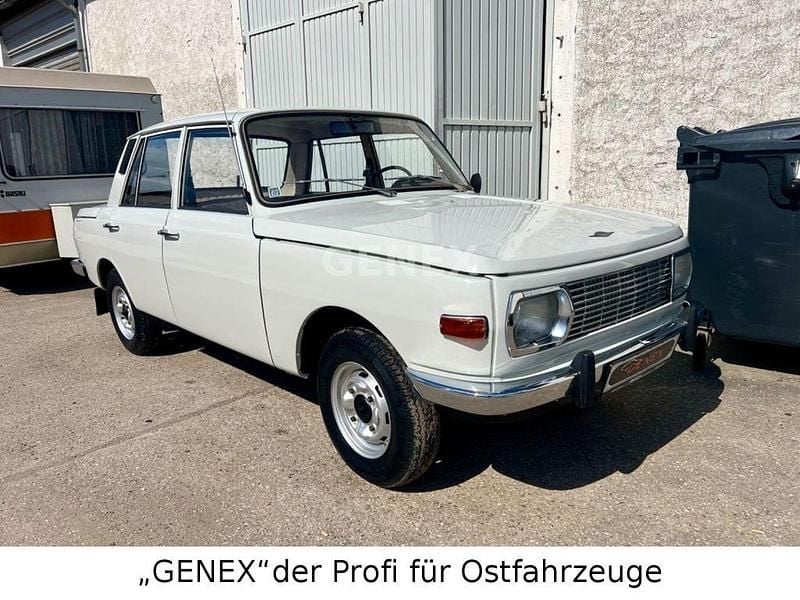 Weiß Gebraucht 1979 Wartburg 353 Limousine | 12.900 € - Bild 1/4