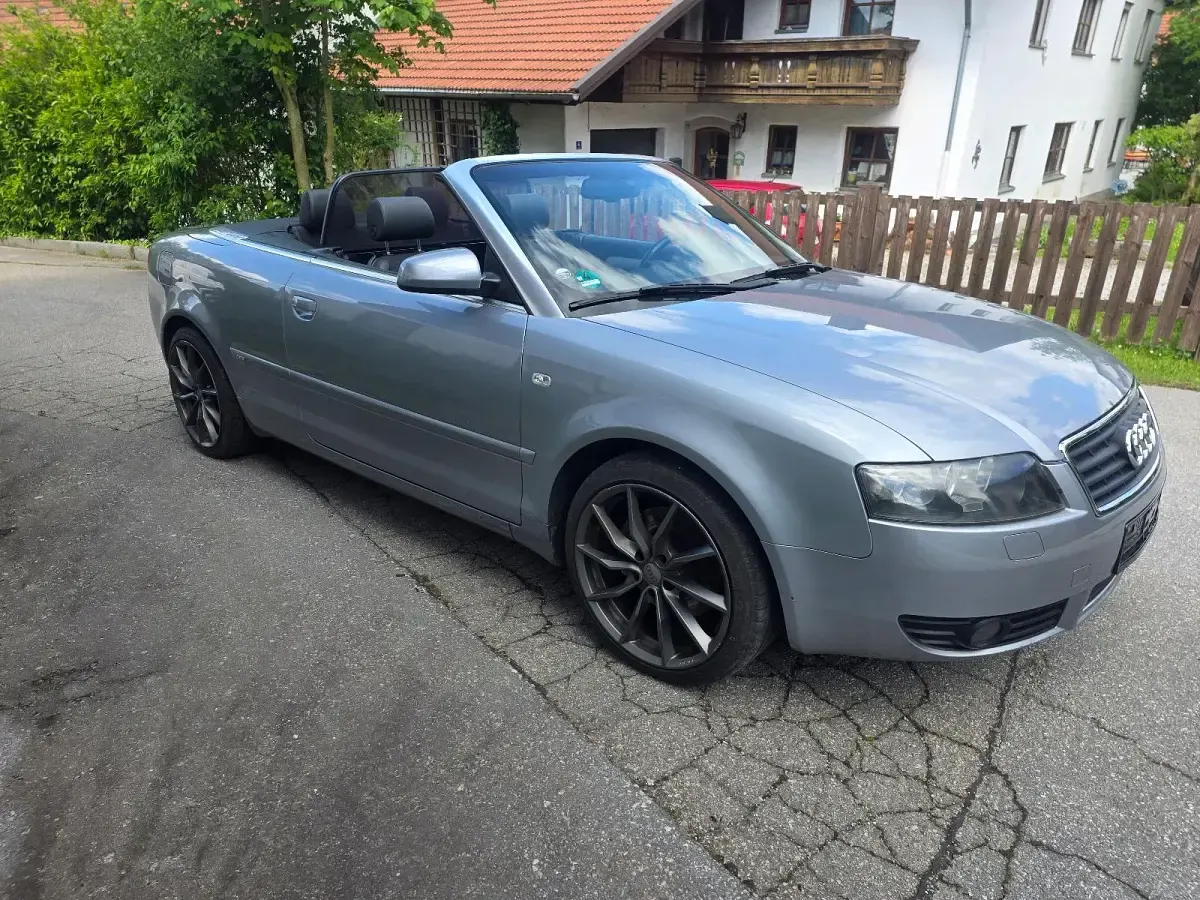 Gebraucht Audi A4 Cabriolet S-Line 163 PS (119 kW) 2004 Grau Cabrio