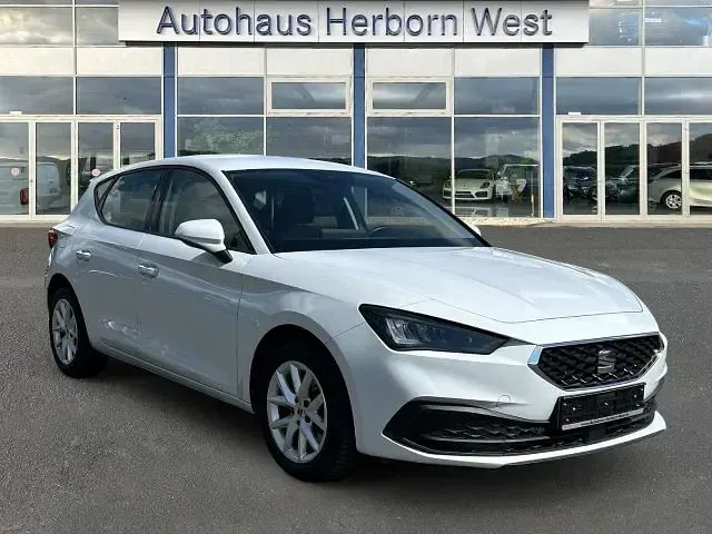 Gebraucht Seat Leon Style 150 PS (110 kW) 2025 Weiss Limousine