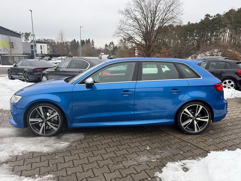Gebraucht Audi RS3 Sport 400 PS (294 kW) 2019 Blau Limousine