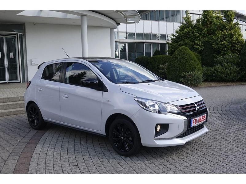 D) (weiss Gebraucht 2023 Mitsubishi Space Star Select+ Limousine | 13.690 € (Fairer Preis) - Bild 1/4