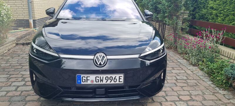 Schwarz Gebraucht 2024 VW ID.7 Pro Limousine | 43.500 € (Superpreis) - Bild 1/4