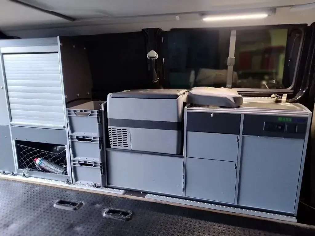 Gebraucht VW T5 114 PS (83 kW) 2015 Schwarz Van