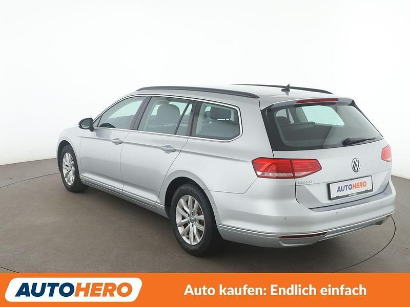 Gebraucht VW Passat Comfortline 190 PS (139 kW) 2019 Silber Kombi