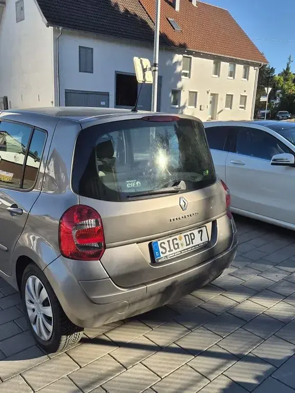 Second-hand Renault Modus Dynamique 101 CP (74 kW) 2009 Bej Monovolum