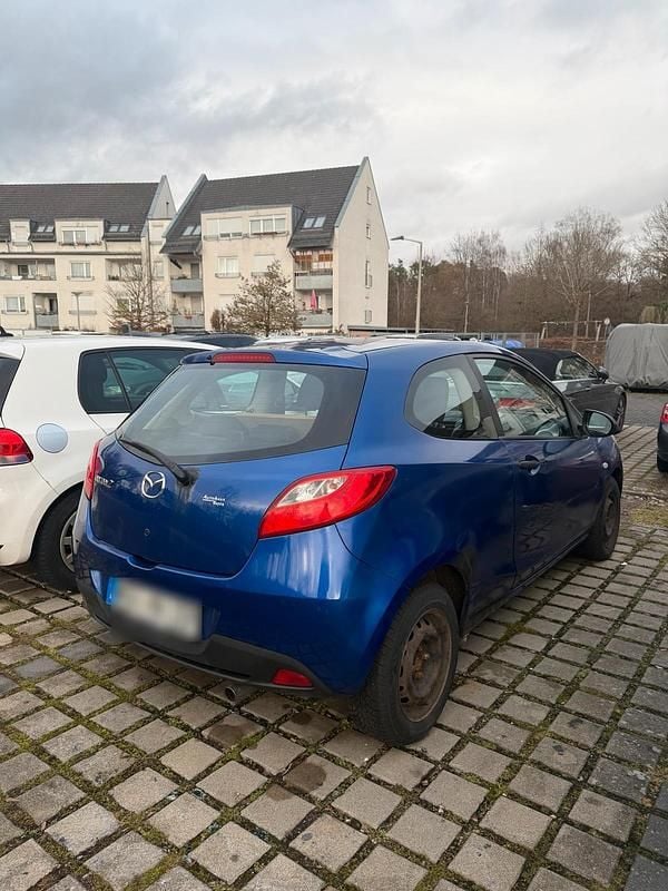 Gebraucht Mazda 2 74 PS (54 kW) 2009 Blau Kleinwagen