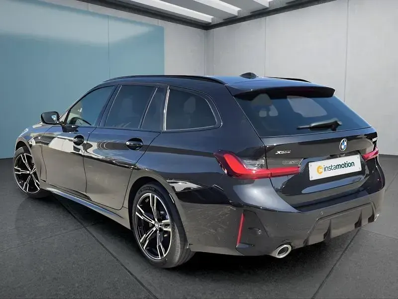 Gebraucht BMW 330 245 PS (180 kW) 2025 Schwarz Kombi