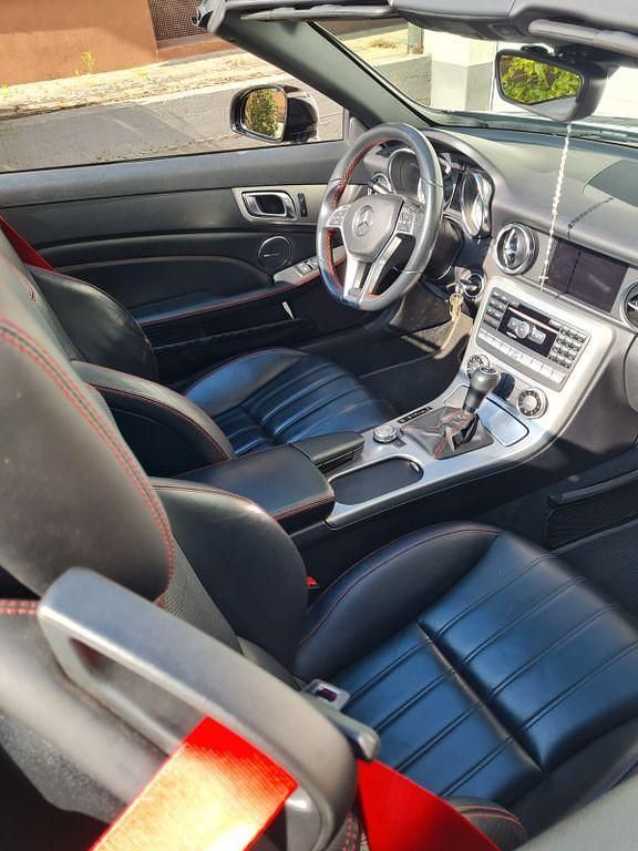 Schwarz Gebraucht 2012 Mercedes SLK250 Edition 1 Cabrio | 23.300 € (Fairer Preis) - Bild 1/4